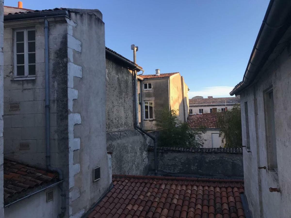 Appart Calme & Moderne Au Coeur De La Ville + Wifi ลาโรแชล ภายนอก รูปภาพ